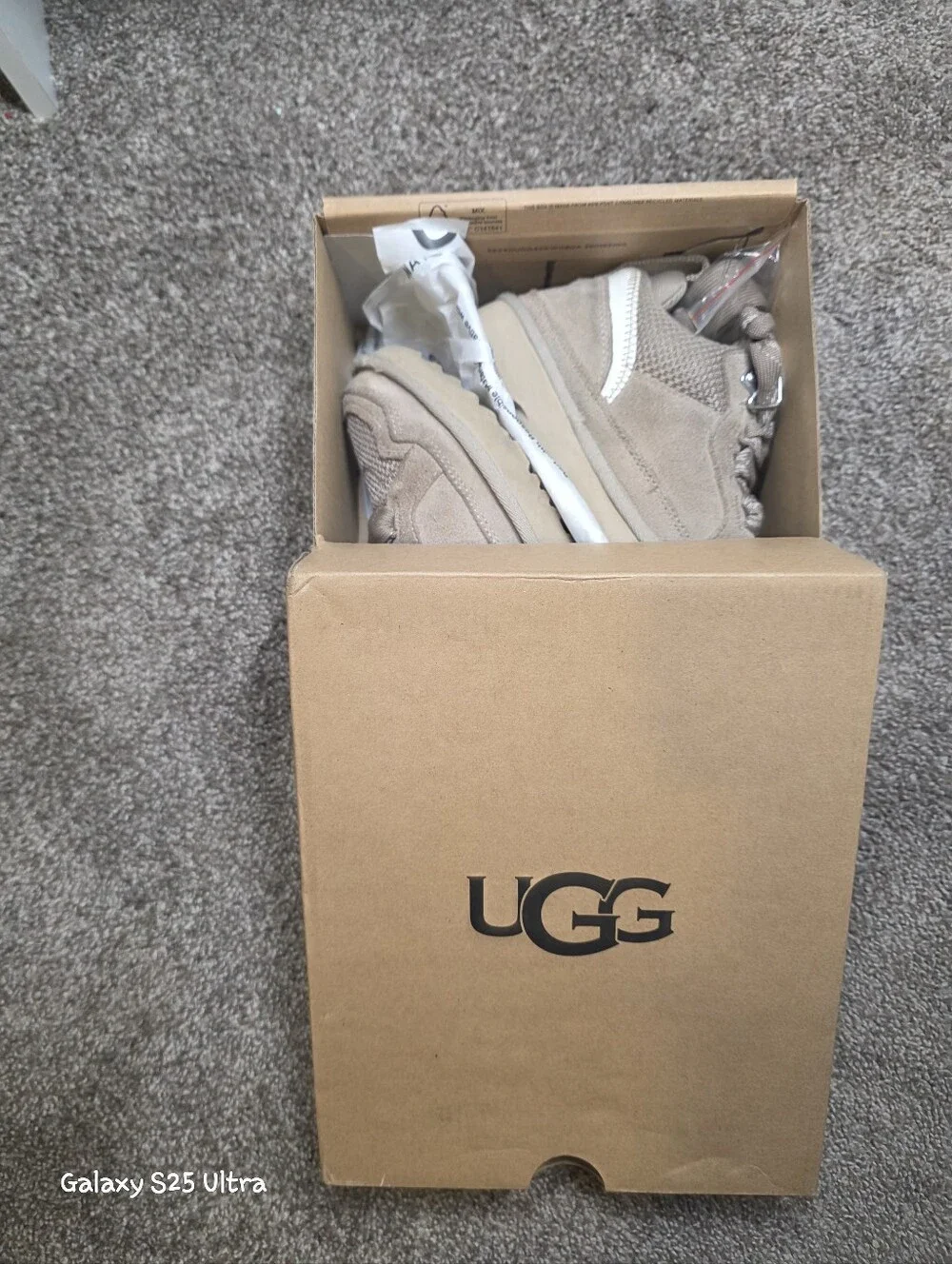 UGG soft taupe